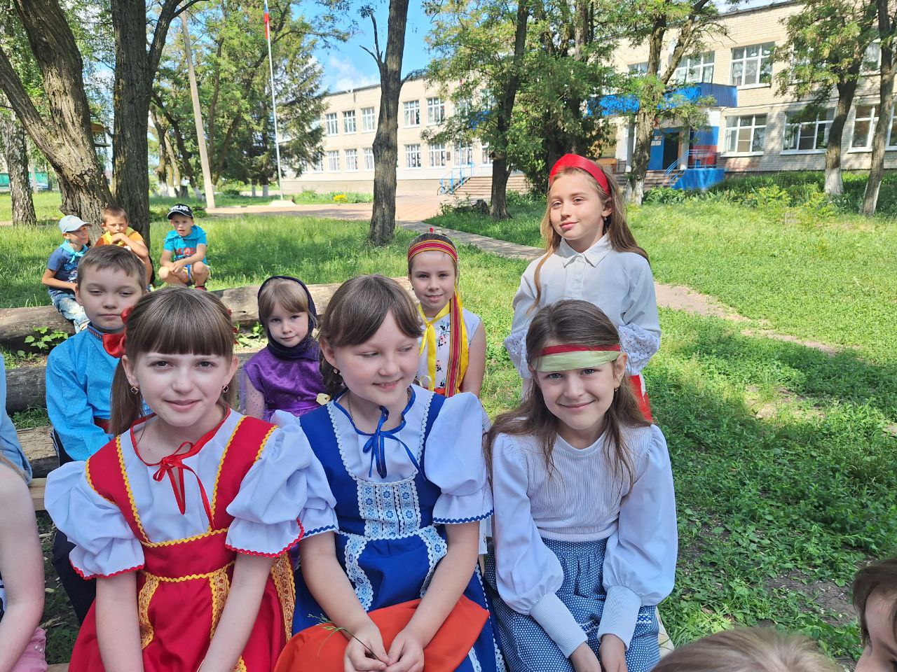 В лагере «Родничок» прошел замечательный праздник, посвященный Дню России.